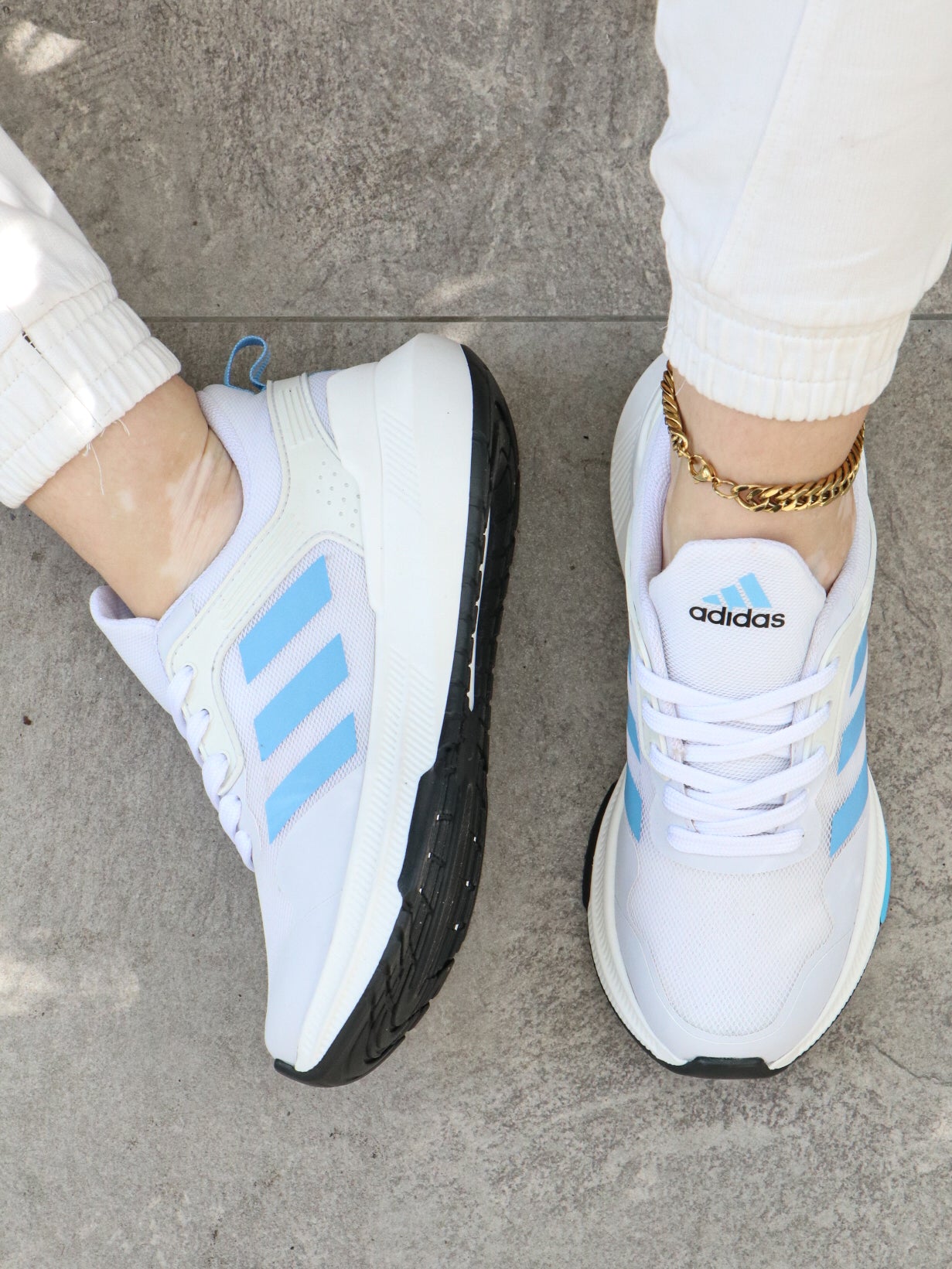 AN10 ADIDAS