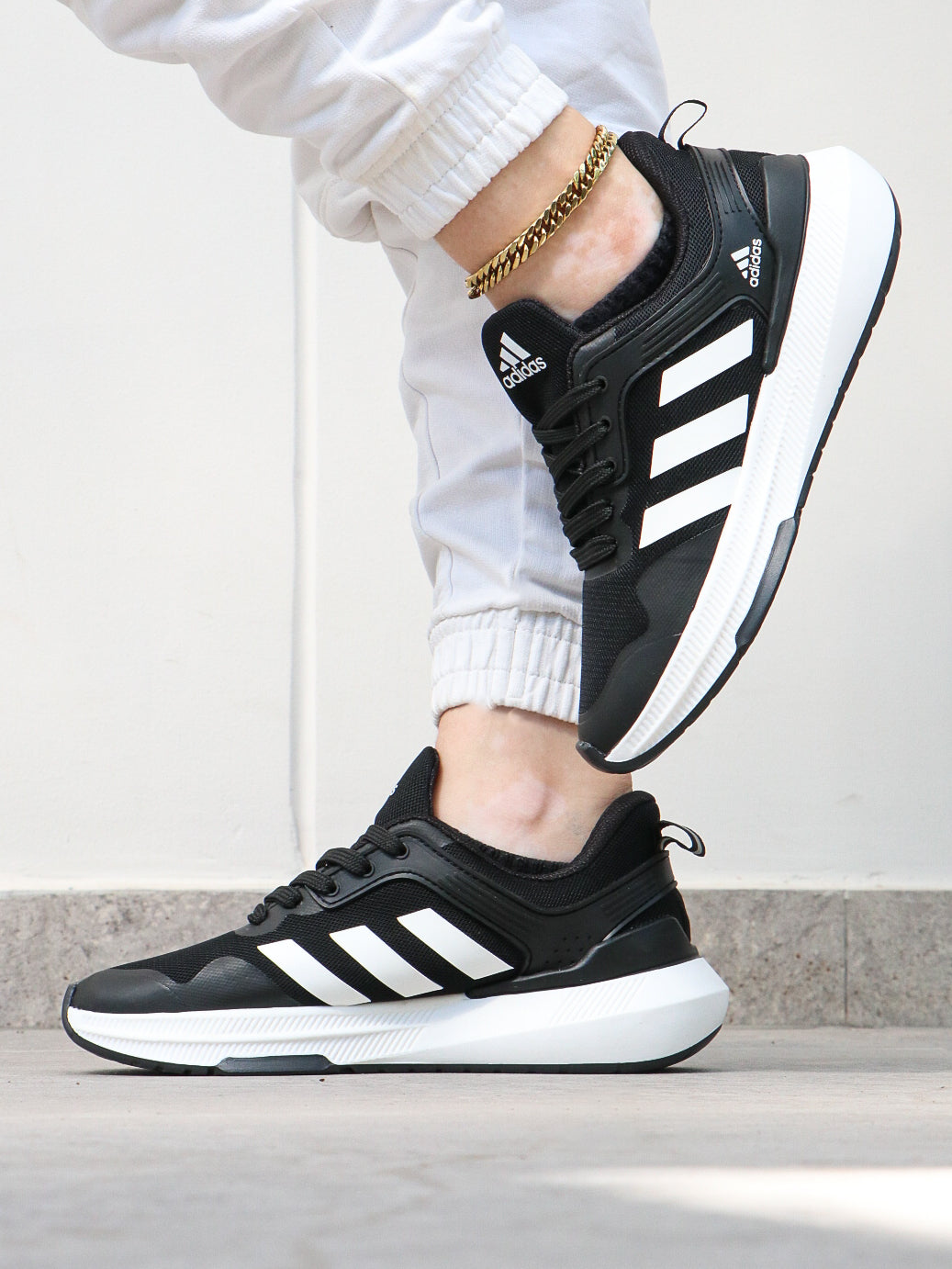 AN10 ADIDAS